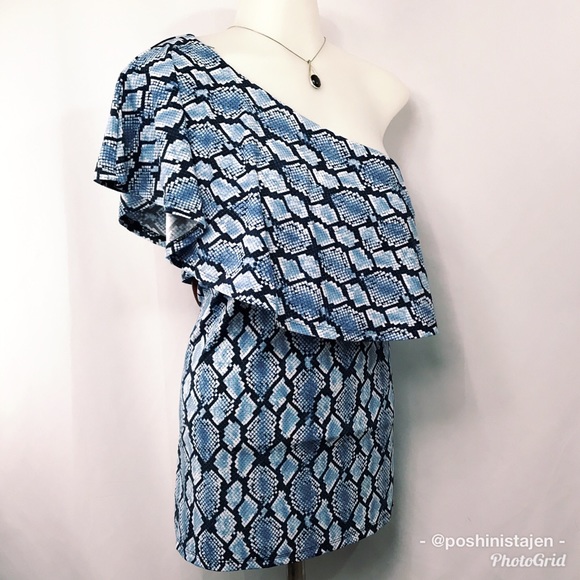 MICHAEL Michael Kors Tops - 🆕 NWT Michael Kors Blue Python One Shoulder Top